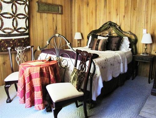 Olde Mill Couette-café